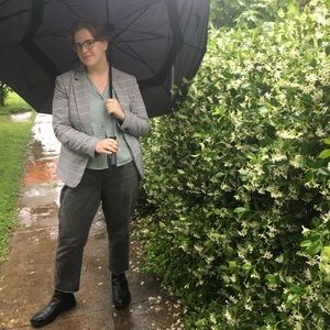 Meet your Posher, Liz